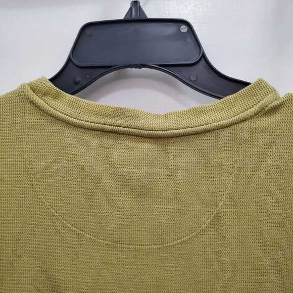 Tommy Bahama Men's Light Olive‎ Textured Silk Knit Basic Short Sleeve Shirt Sz L - Picture 5 of 6
